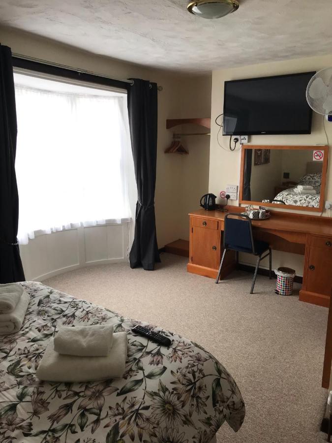 Dolphin Hotel Public House Уэймут Экстерьер фото