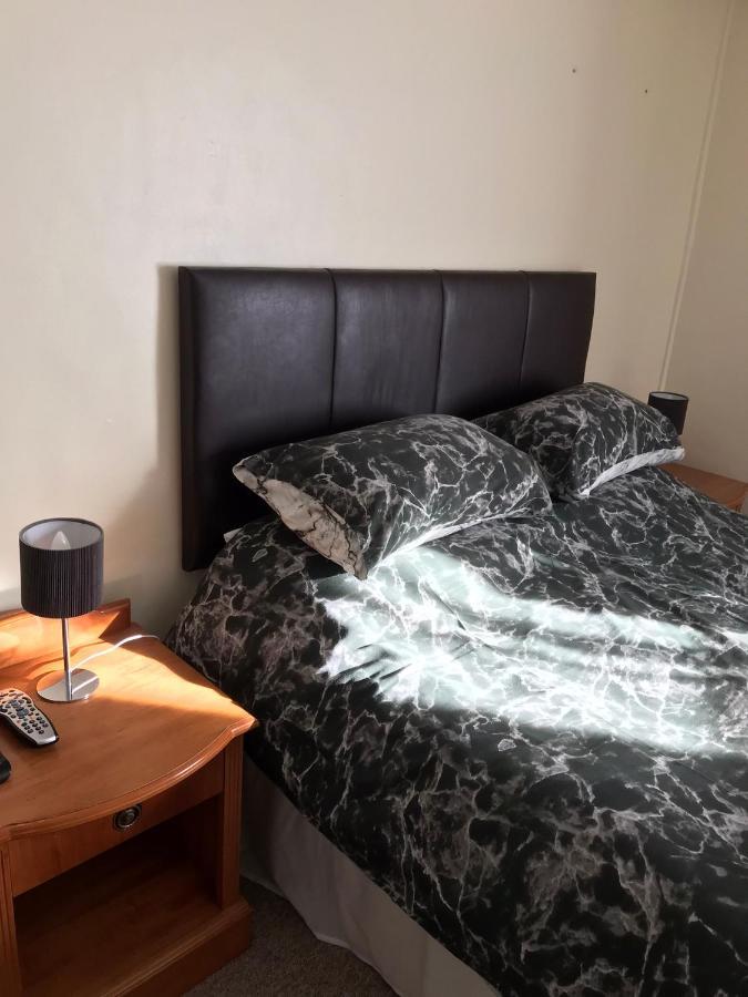 Dolphin Hotel Public House Уэймут Экстерьер фото